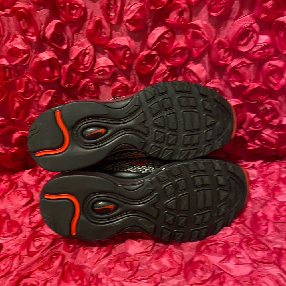 Nike Air Max 97 Women's - Picture 7 of 8